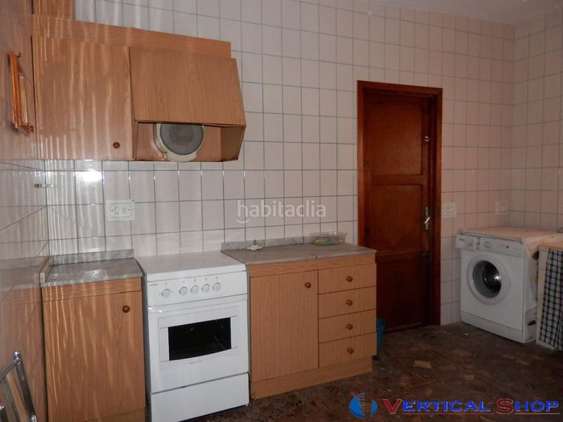 Foto d14c8343-27cd-4b97-8fdd-a646a72b9033. Casa amb aparcament a Caudete