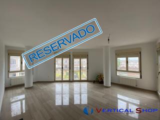 Pis  Atleta antonio amoros. Piso en venta en atleta antonio amoros, 3 dormitorios.