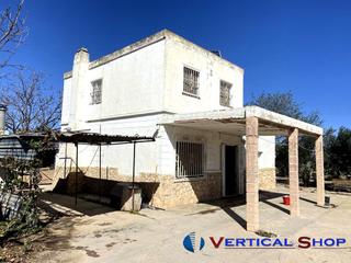 Xalet  Carretera de  villena. Chalet en venta en carretera de villena, 3 dormitorios.