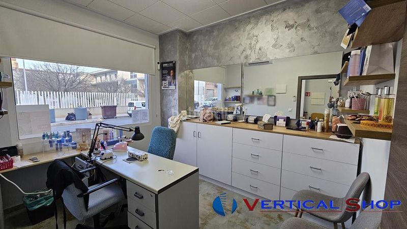 Foto cbf5b10b-8bde-42f8-8c76-3200fd815273. Local comercial a Caudete