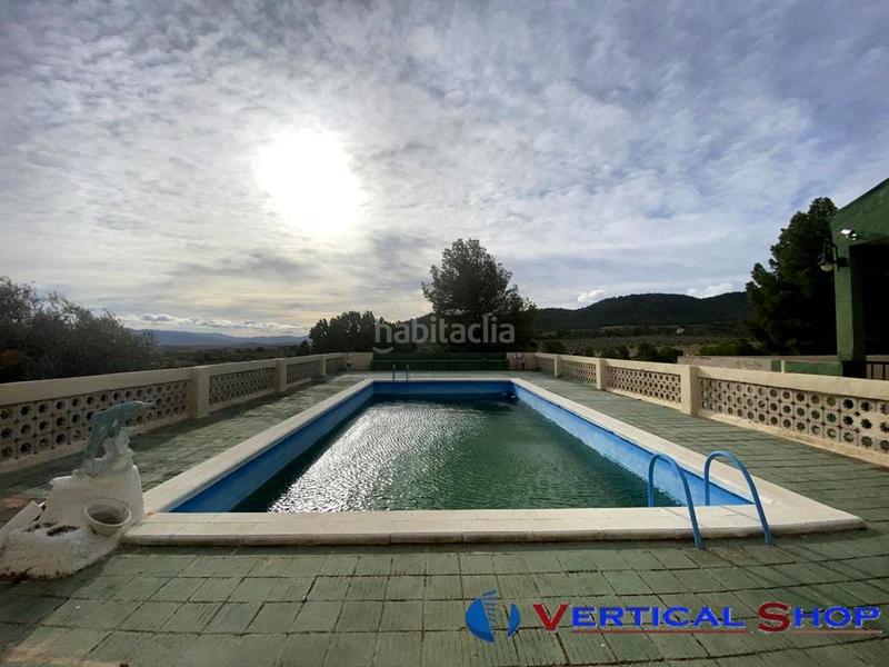 Foto 82dbd35f-8f53-4860-8909-2966c8f76882. Chalet con parcheggio in Las Virtudes Villena