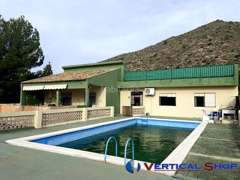 Foto c2a7fce0-22df-4582-a9b8-74300899f577. Chalet con parcheggio in Las Virtudes Villena