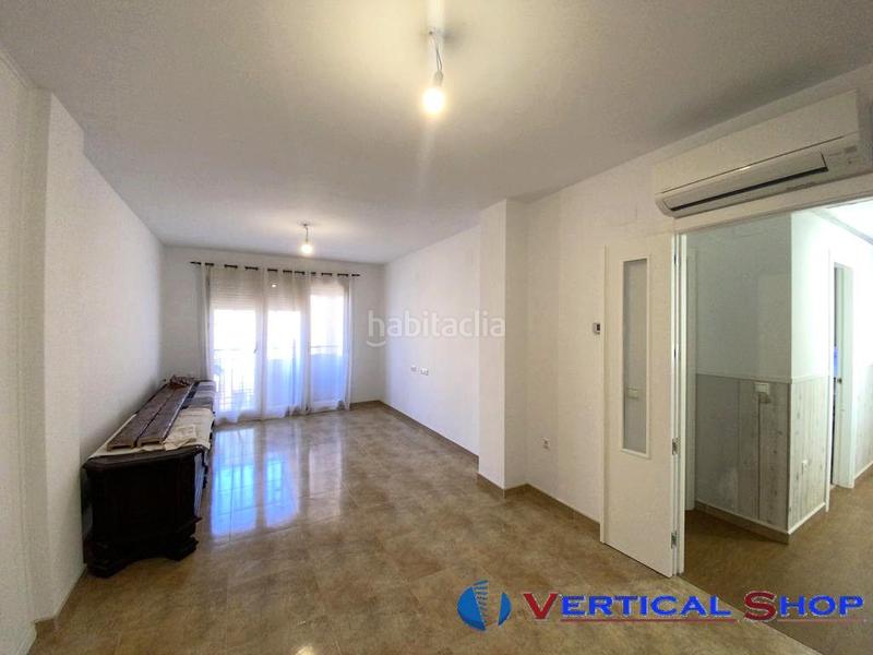 Foto 469c10d8-98dc-4746-8bbd-9236ff90fcb7. Piso  en venta en avenida juan carlos i, 3 dormitorios. en Caudete