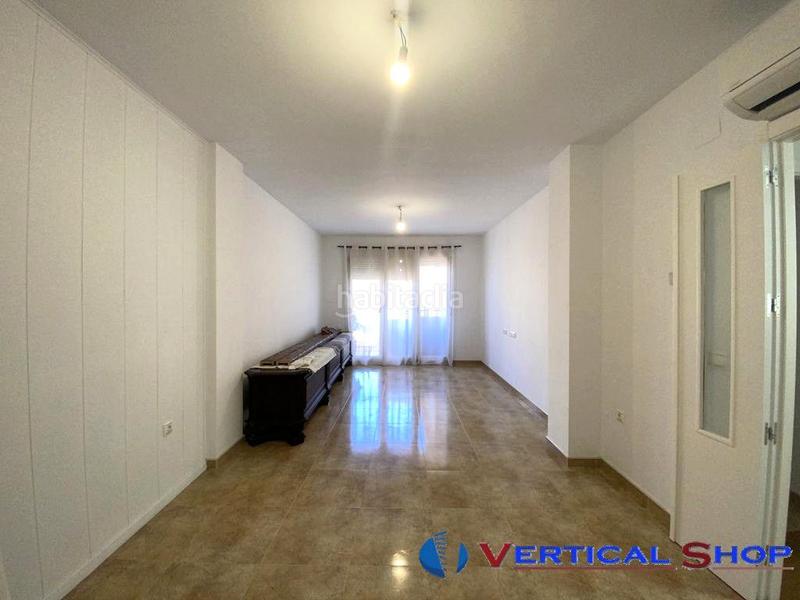 Foto ea81edca-2bdb-4b2d-bee8-b54f95cc2ea1. Piso  en venta en avenida juan carlos i, 3 dormitorios. en Caudete