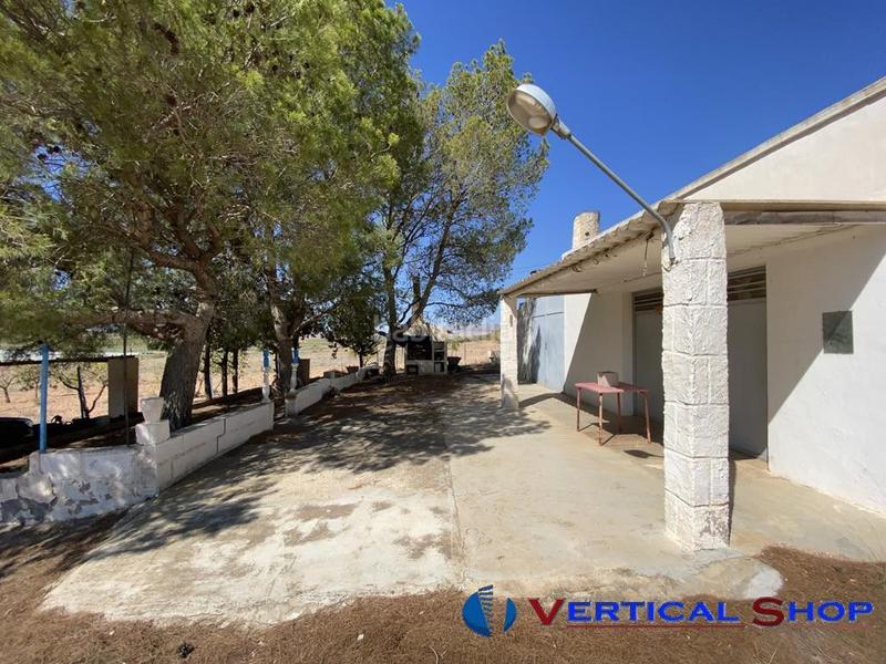 Foto 6120e61c-33c1-4ac6-b141-cf33b8e5797e. Chalet  en venta , 1 dormitorio. en Yecla