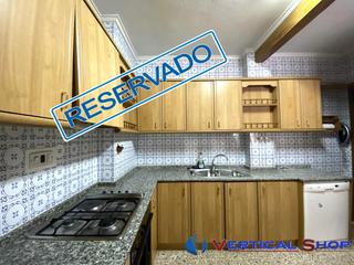 Pis  De villena. Piso en venta en avenida de villena, 3 dormitorios.