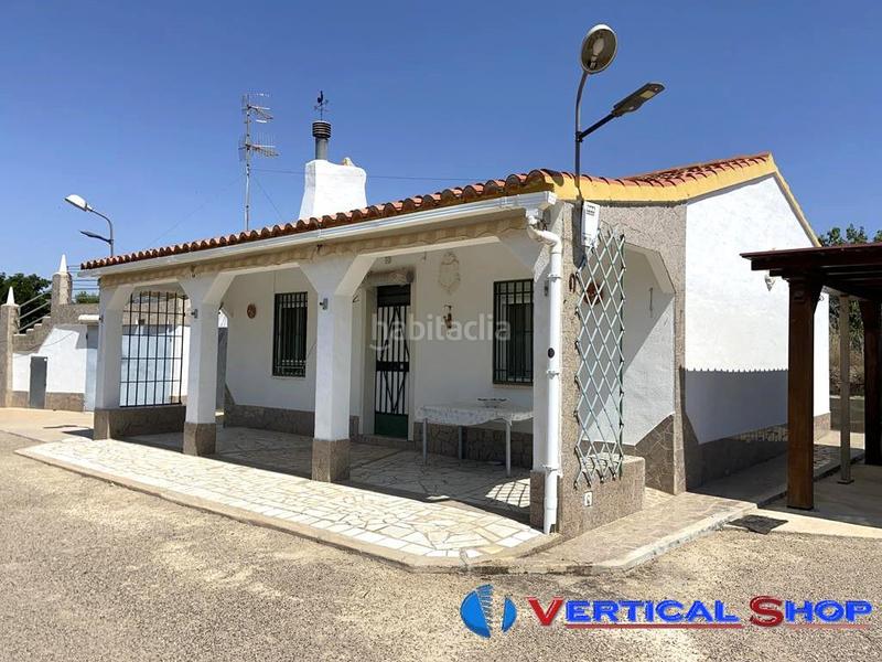 Foto f2bbdfe8-e8fd-4bd1-9faa-019dcf254d78. Chalet  en venta , 2 dormitorios. en Caudete