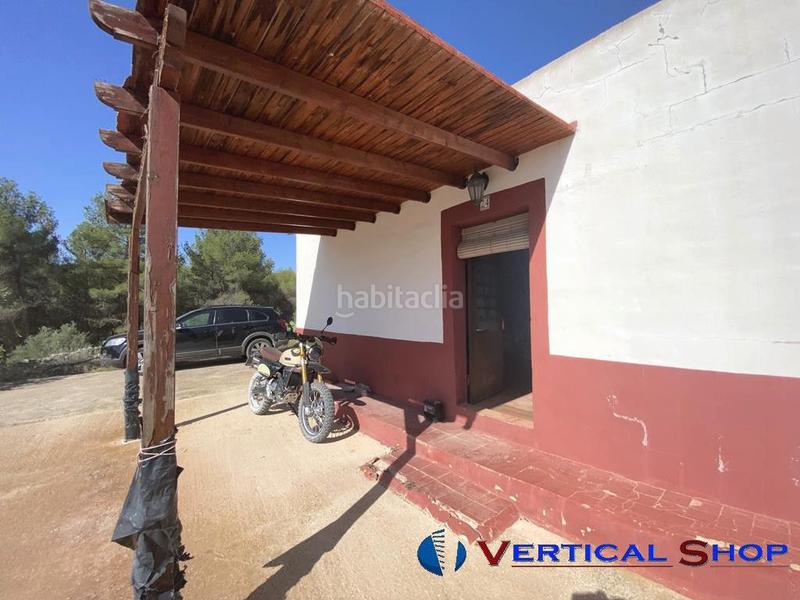 Foto 622d7686-ac41-423e-8a04-3ebbd9e6ca87. Chalet mit parking in Las Tiesas Villena