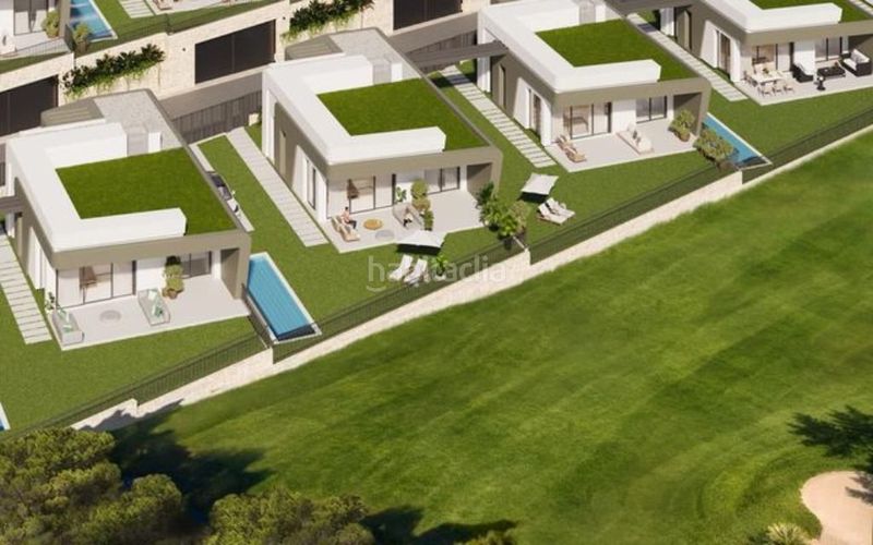 Foto a27ac942-5696-4045-b021-5489b9efd5d3. Chalet  en venta en centro, 3 dormitorios. en Campello (el)