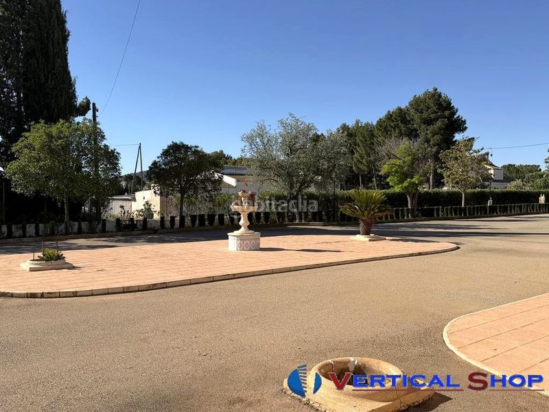 Foto ca623f3d-dfd4-411c-9cad-97e700992540. Xalet amb calefacció aparcament a Yecla