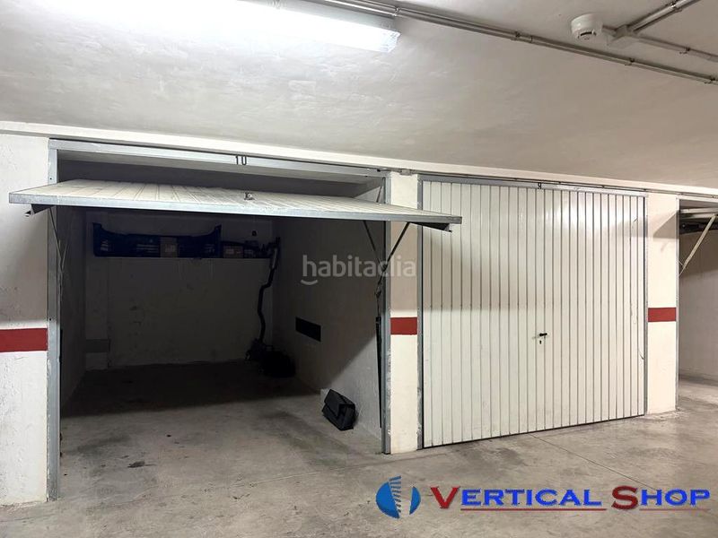 Foto 87015615-ad78-4425-8148-165c6bee24cc. Aparcament cotxe a Caudete