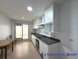 Casa a Caudete. Casa en venta en echegaray, 3 dormitorios.