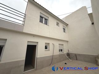 Xalet  Pasaje las chozas. Chalet en venta en las chozas, 4 dormitorios.