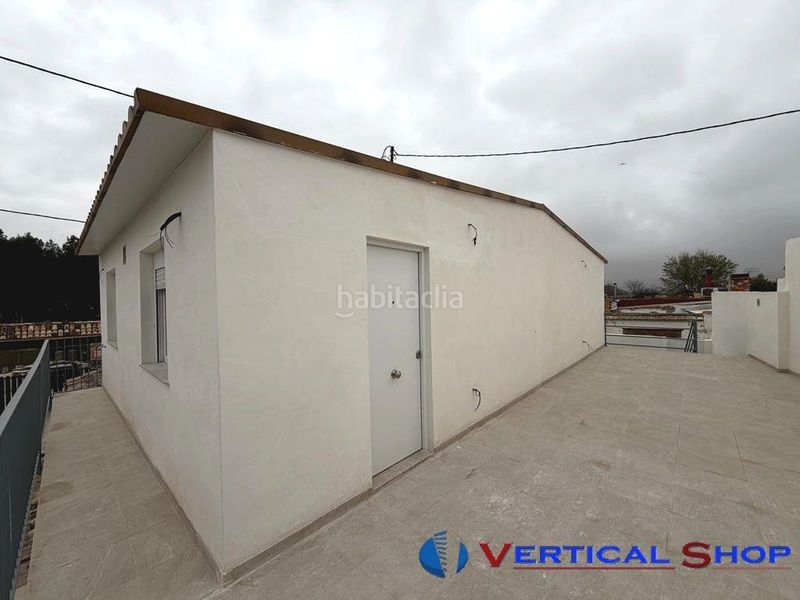 Foto 6cb7b483-3d0d-41f3-b3b7-41049fd8a5ce. Xalet amb aparcament a Caudete