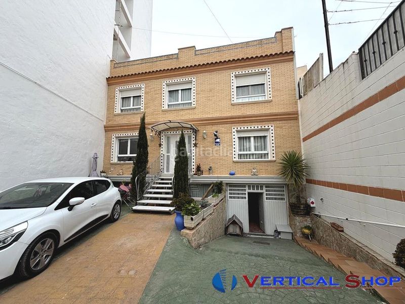 Foto a23cfe3e-190f-4058-83e1-8e2e60ee78bf. Casa amb calefacció aparcament a El Rabal Villena