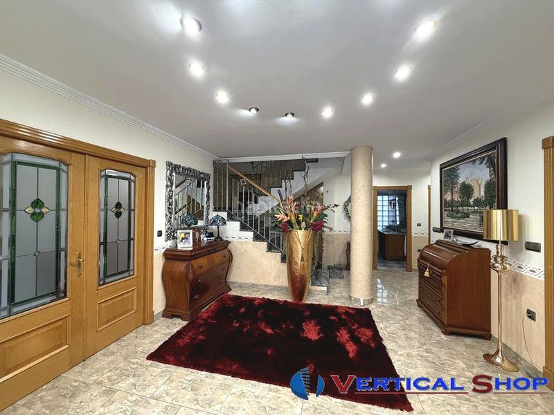 Foto f79a31a4-1a94-460e-af17-5b0bdff049b0. Casa amb calefacció aparcament a El Rabal Villena