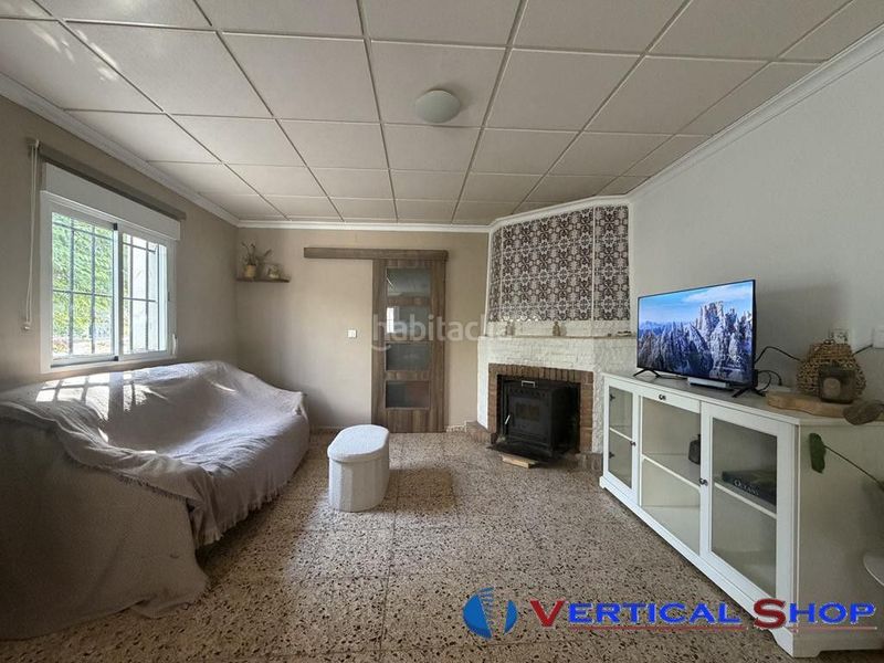 Foto be0aea99-ccfd-4aa9-a977-19fd028ce4eb. Chalet with parking in Caudete