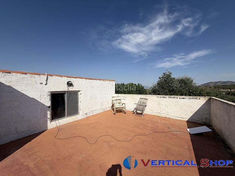 Foto e5ff3347-a9ee-4c52-8d7c-af0285a4939f. Chalet with parking in Caudete