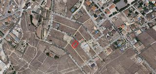 Terreno residenziale in Caudete. Terreno urbano en venta en avenida de las jornetas.