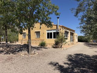 Chalet  Paraje herrada. Chalet en venta en caudete, 2 dormitorios.