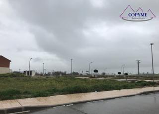 Terreny residencial a Calle rocío jurado 18. Venta de parcelas en torrijos