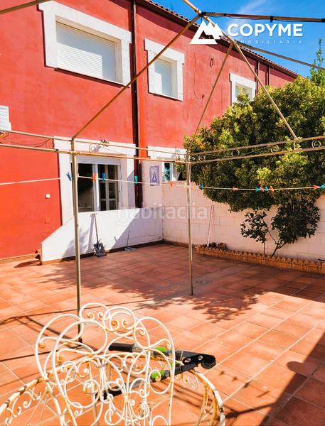 Foto 2e2fbcd6-c5cd-499e-955d-fbbfbeb1dd2b. Casa a schiera con riscaldamento parcheggio in Santo Domingo - Caudilla