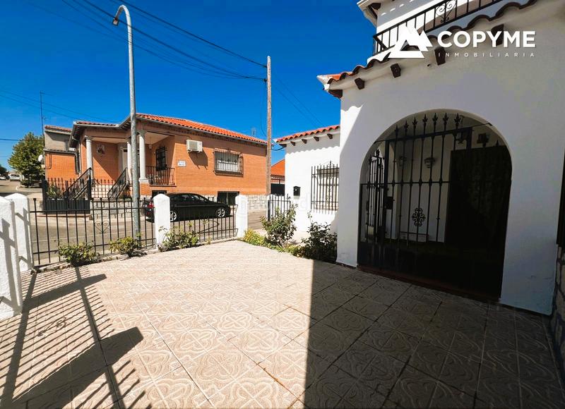 Foto 11226c86-400d-422e-9991-b42b76ddbeb1. Chalet con riscaldamento parcheggio in Burujón