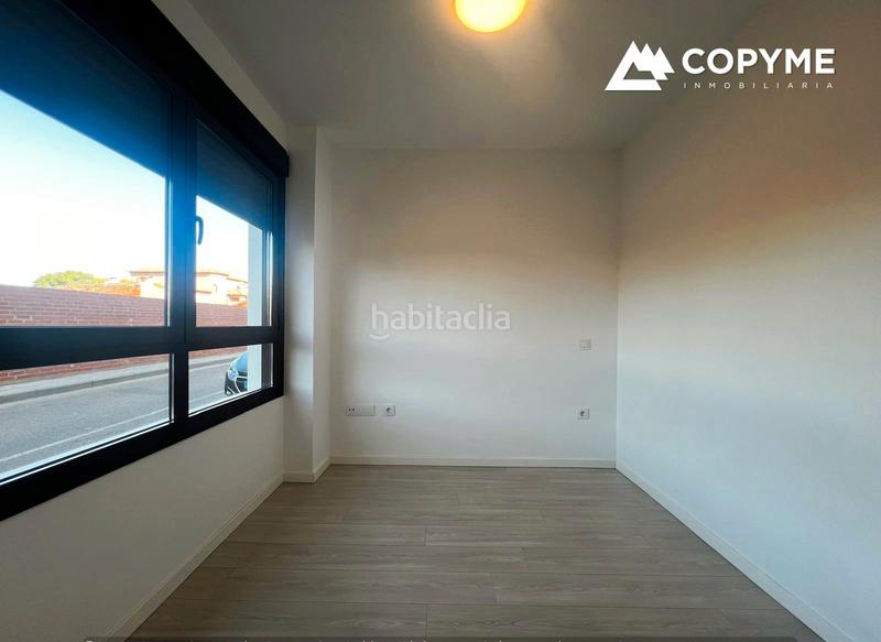 Foto e2930c71-b7f7-4133-959b-031957497df0. Alquiler piso en calle santa iglesia 6 alquiler de piso en burujon en Burujón