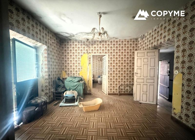 Foto f8166094-ce21-4e75-b05f-5b7a81c7da38. Casa amb aparcament a Rielves