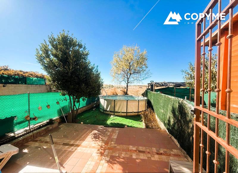 Foto 444e59ab-e5a9-489c-a85b-c83cb9407b65. Casa bifamiliare in Santo Domingo - Caudilla