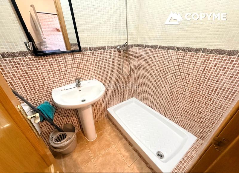 Foto 609abd3e-9250-4add-bfab-2587a39c328a. Casa bifamiliare in Santo Domingo - Caudilla