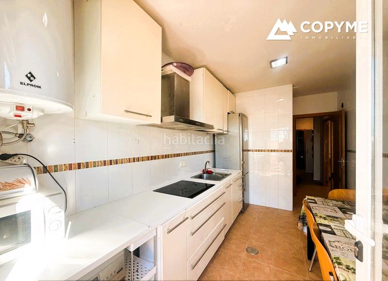 Foto c522fcd2-44a9-46a6-abde-cf1cd45f4846. Casa bifamiliare in Santo Domingo - Caudilla