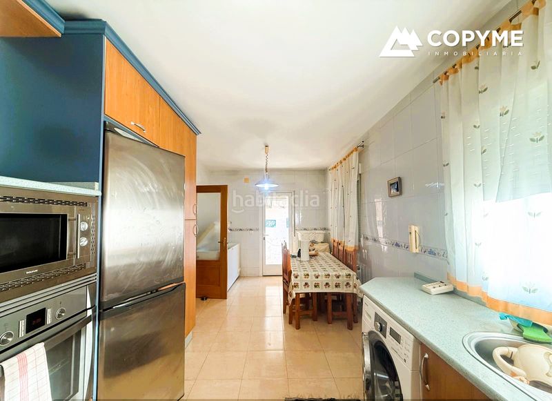 Foto 4209a7a2-dbc3-4da0-bdab-69ca3e692a40. Casa adossada amb calefacció piscina a Santa Olalla