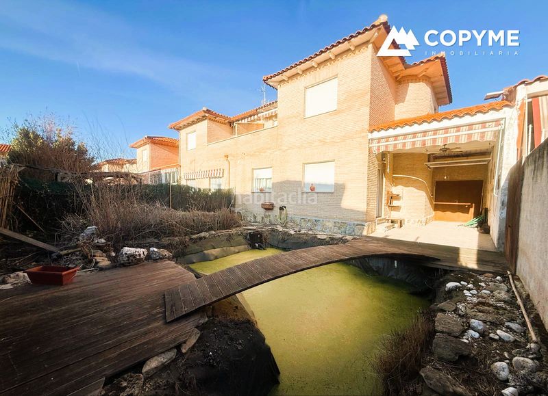 Foto 50730c9e-af6e-4024-8c06-c3e514b25c4a. Casa adossada amb calefacció piscina a Santa Olalla