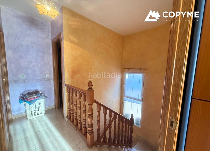Foto 5bbb0501-3b69-47b7-8fc9-b490c2a399d6. Casa adossada amb calefacció piscina a Santa Olalla