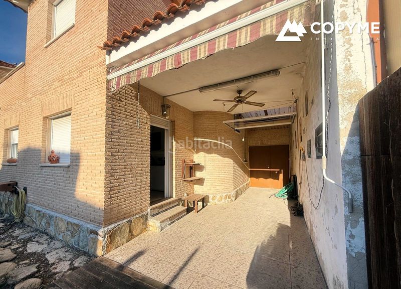 Foto 5f652e0f-a028-43ca-989a-11274654a073. Casa adossada amb calefacció piscina a Santa Olalla