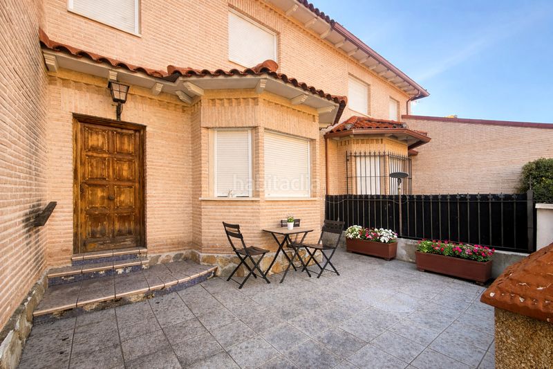 Foto 809edc30-9107-4a66-88b0-965f9604ef11. Casa adossada amb calefacció piscina a Santa Olalla
