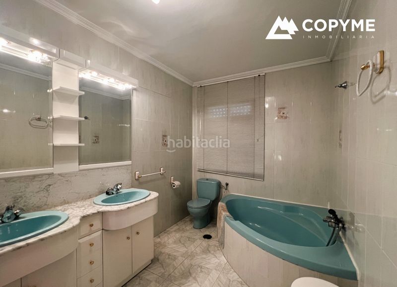 Foto 0e35d2aa-d151-4218-b5a0-e66cd96335cd. Casa aparellada amb aparcament piscina a Gerindote