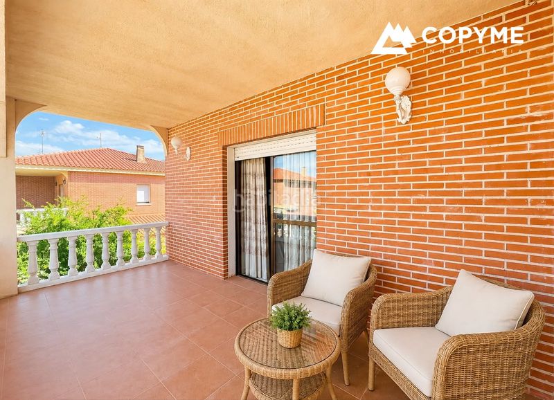 Foto 14ebf0b3-6507-452b-b8e5-d9a60fd98ac5. Casa aparellada amb aparcament piscina a Gerindote