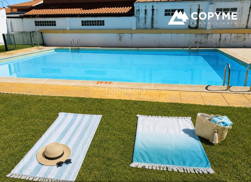 Foto 2dbc7461-9947-40b6-b918-e4850079dc7b. Casa aparellada amb aparcament piscina a Gerindote