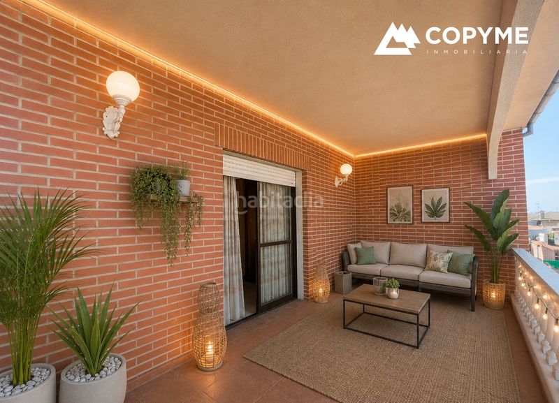 Foto de7f7cac-3054-45b6-af52-fe803713d4ba. Casa aparellada amb aparcament piscina a Gerindote