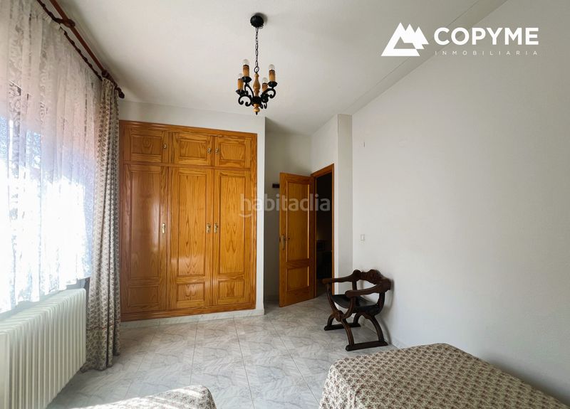 Foto f04f743a-2b34-48b7-8526-8e91d4719ddb. Casa aparellada amb aparcament piscina a Gerindote