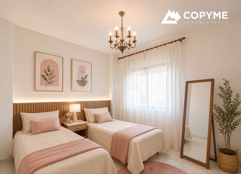 Foto f88a0499-963e-4eb3-9cb4-772f1784fbd6. Casa aparellada amb aparcament piscina a Gerindote