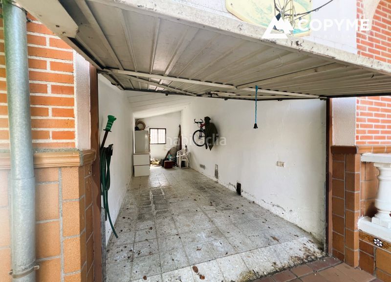 Foto ffe7970c-701f-4f27-8c56-0663673a58d2. Casa aparellada amb aparcament piscina a Gerindote
