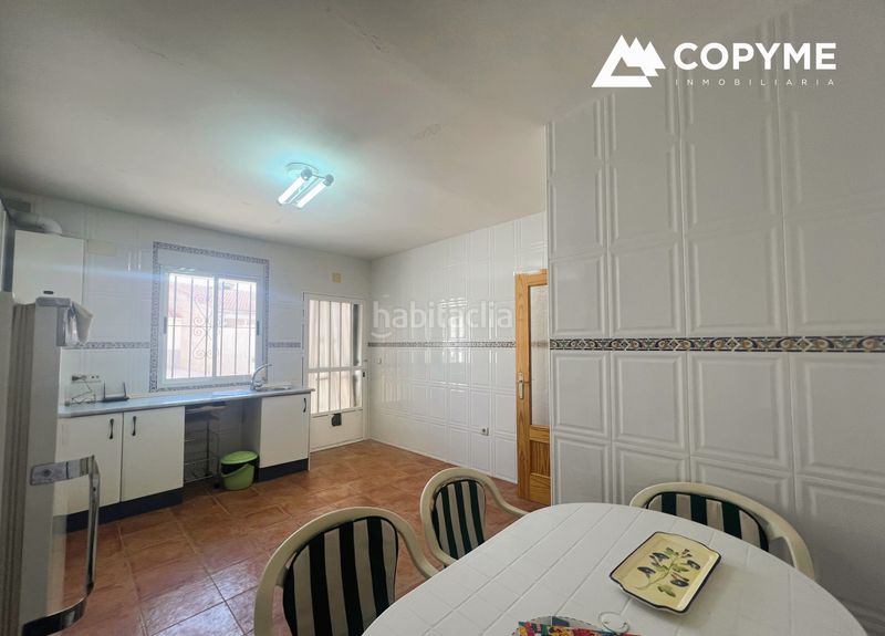 Foto 6a055dc7-77ab-4051-8898-6b43085ce5f2. Casa amb aparcament a Burujón