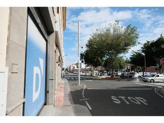 Local commercial à Calle Taoro 9