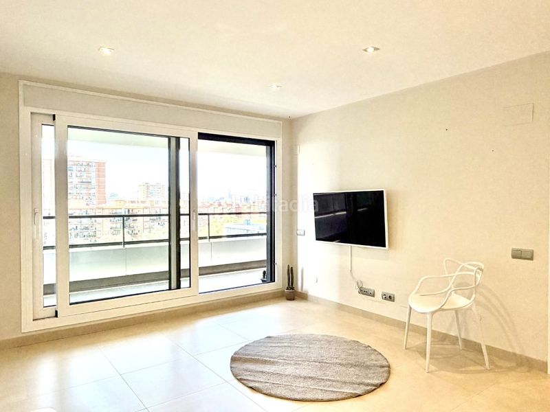 Foto a58ca102-51ba-4677-91e5-b385c61fe2ef. Casa amb aparcament a Besòs - Maresme Barcelona