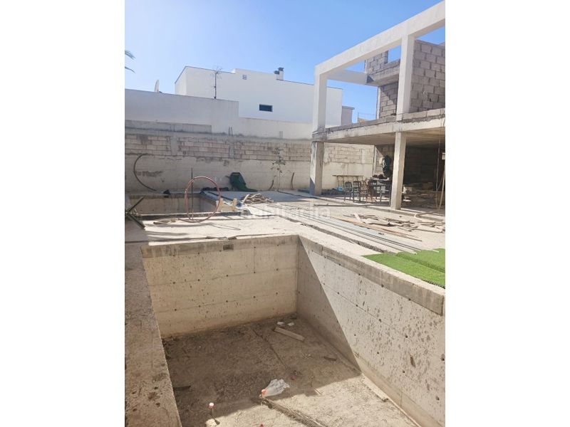 Foto b73d921e-55fc-429d-86c1-7548754fb539. Reihenhaus in Corralejo Oliva (La)