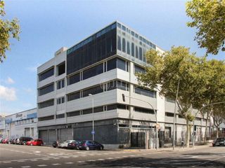 Miete Büro in Ramon martí i alsina 2-6. Oficina con aire acondicionado