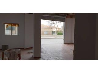 Local Comercial  Poeta paravico. Local comercial de nueva construcción en venta